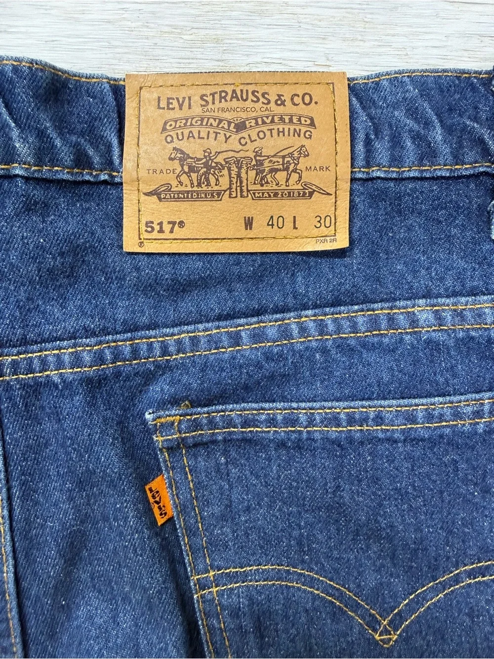 Vintage 90’s Levi 517 Men's 40x30 Bootcut Jeans in Deep Blue Denim Orange Tab